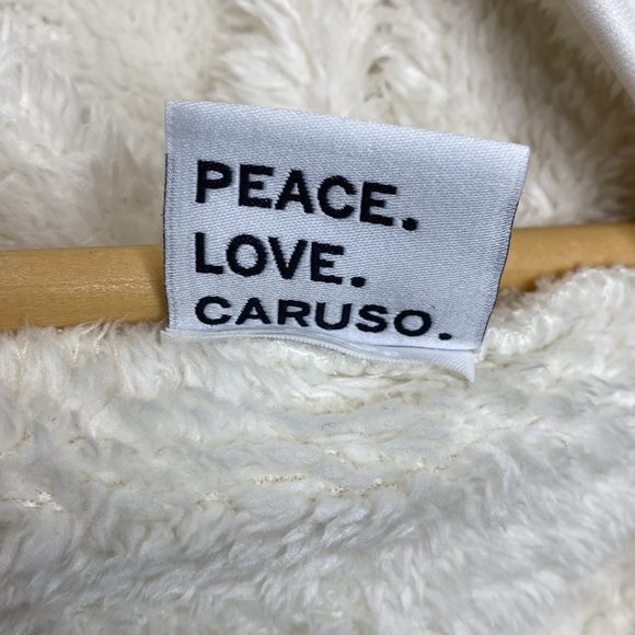 Caruso Caruso Open Front Fuzzy Fleece Hooded Vest w/ Pockets Cream Size: Small - Picture 4 of 5